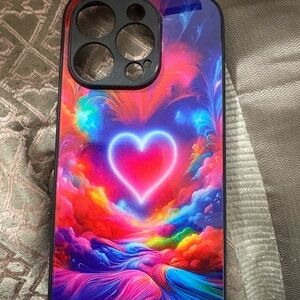 Vibrant Heart Design Phone Case